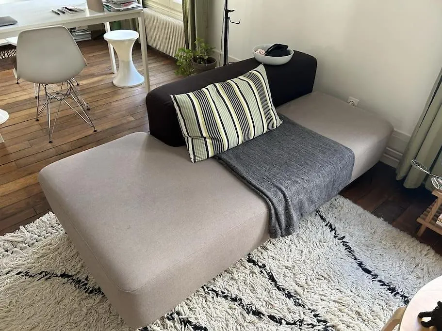 A Haven Of Peace In Pigalle Apartment *